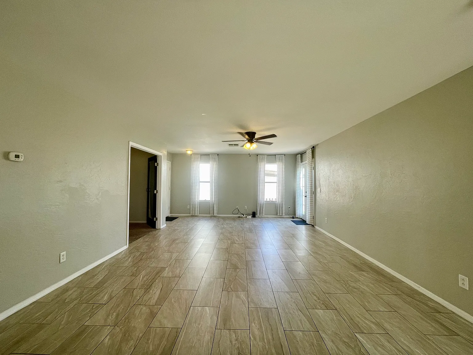 4 bed, 1569 sqft, $1,700 — Photo 3
