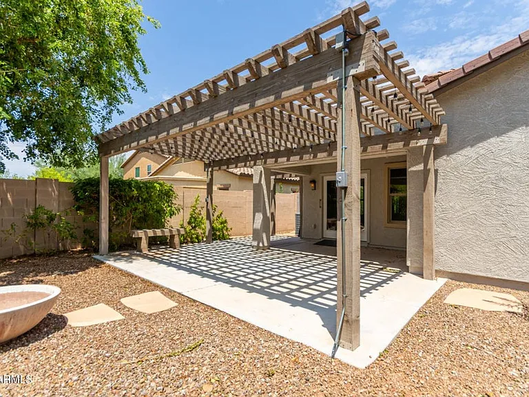 10847 W Avenida Del Rey — Photo 36