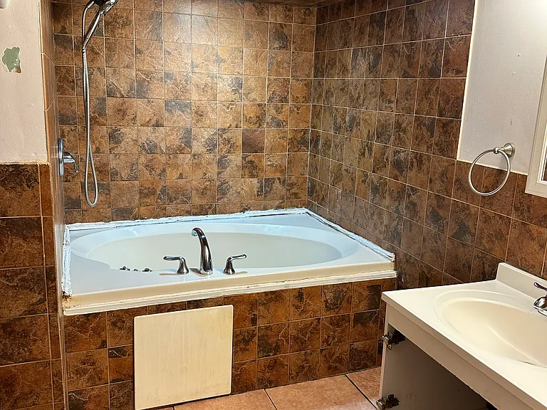 1103 Violet Ave #1 — Photo 6