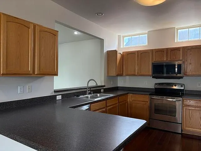 5888 Villa France Ave — Photo 5