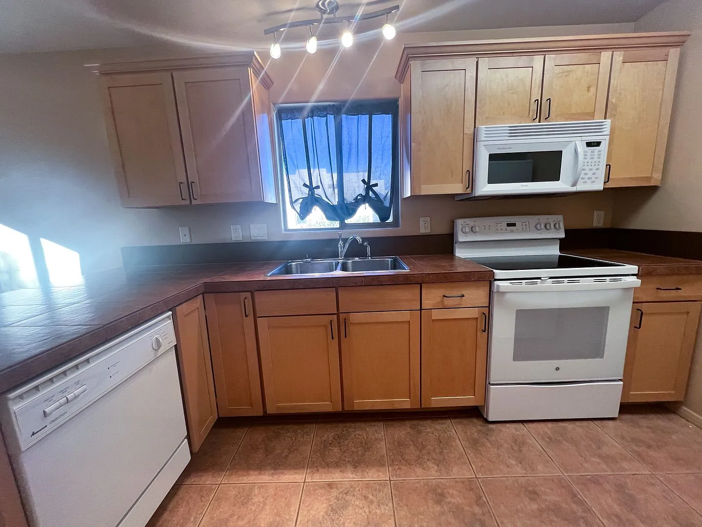 Condo - Montezuma/Rimrock At Thunder Ridge Estates/Lake — Photo 3
