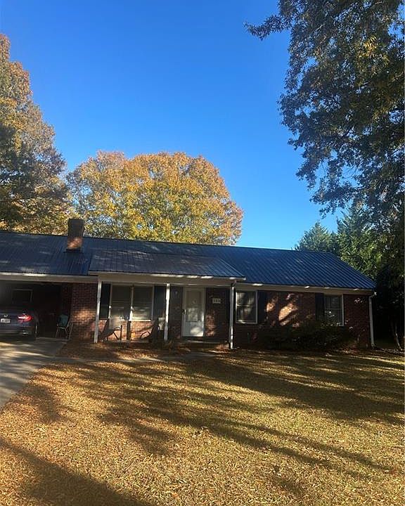 1st image of 206 Choyce St