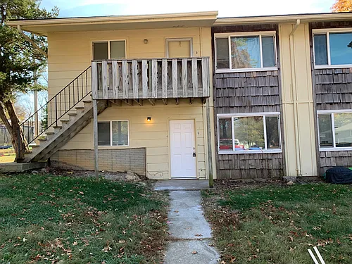 202 Grace St Photo 1