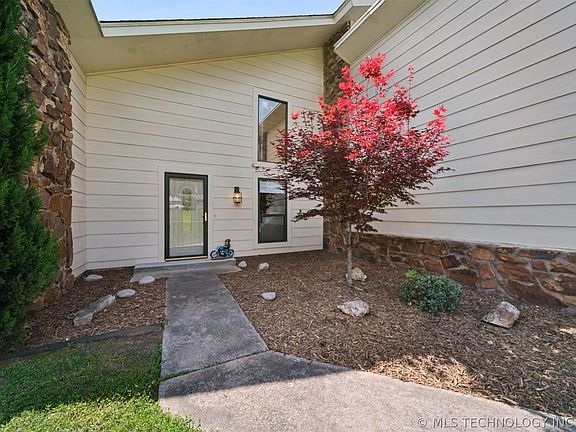 4th image of 421 Timbercrest Rd