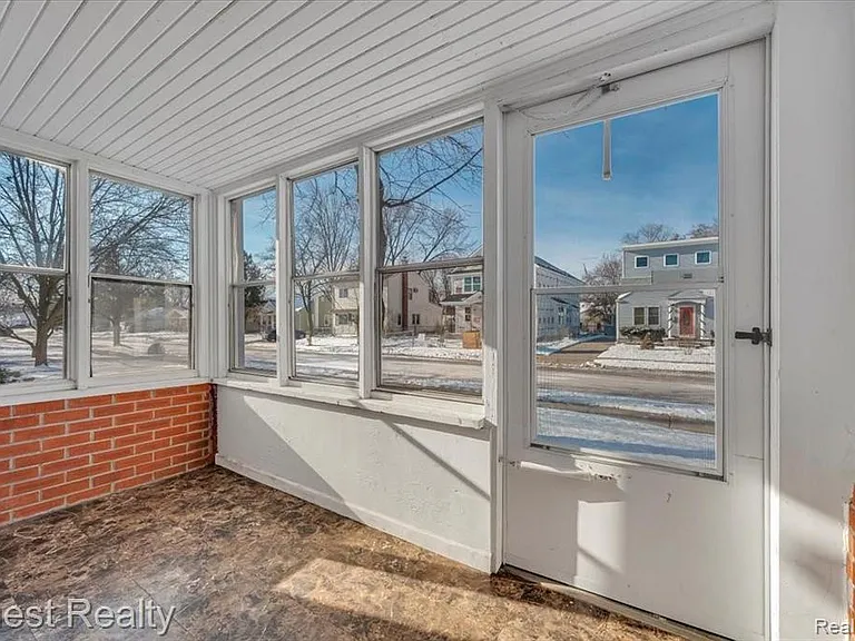 3846 Prairie Ave — Photo 8