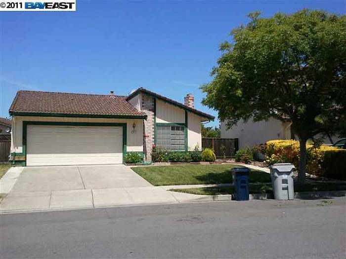 1st image of 33951 Juliet Cir