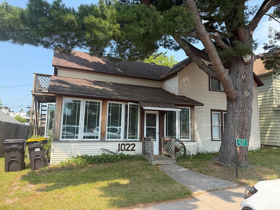 1st image of 1022 2nd Ave