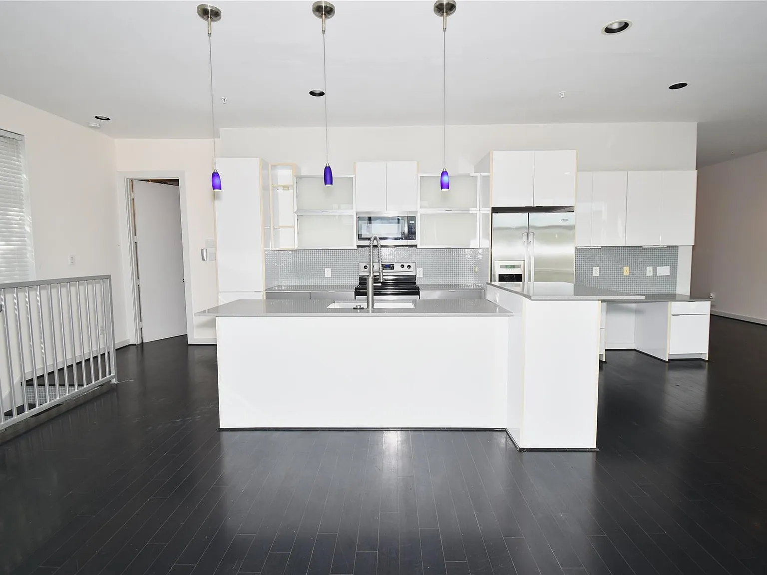 2 bed, 2.0 bath, 1480 sqft, $2,150 — Photo 4