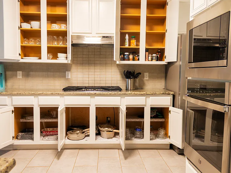 9805 Cliffside Dr — Photo 10
