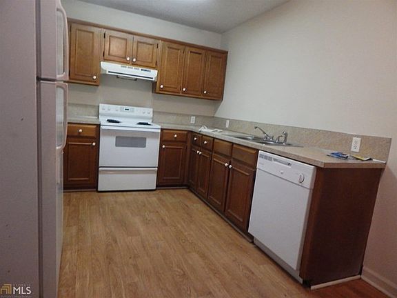 3rd image of 234 Lawson Dr