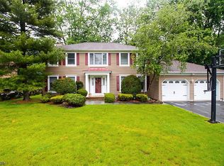 10 Overhill Way, Berkeley Heights, NJ 07922