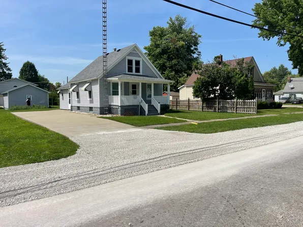 1223 N McLean St, Lincoln, IL 62656