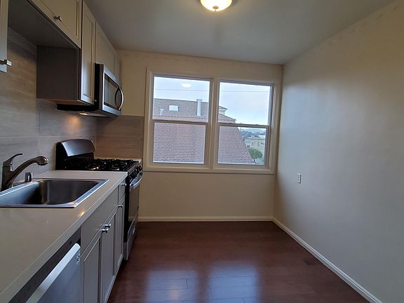 2nd image of 339 15th Ave APT 5
