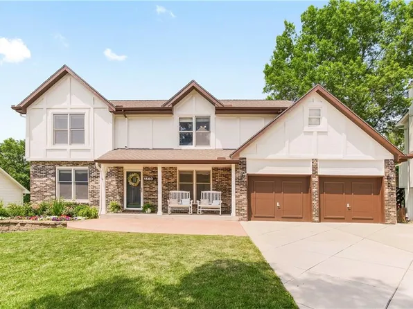 1560 Dartmouth Dr, Liberty, MO 64068