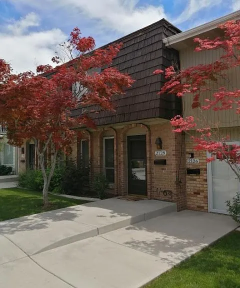 2128 E Georgetown Sq #C — Photo 1
