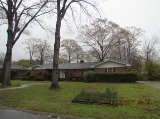 1403 Cypress St, Crossett, AR 71635