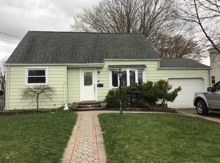 21 Kendall Rd, East Brunswick, NJ 08816