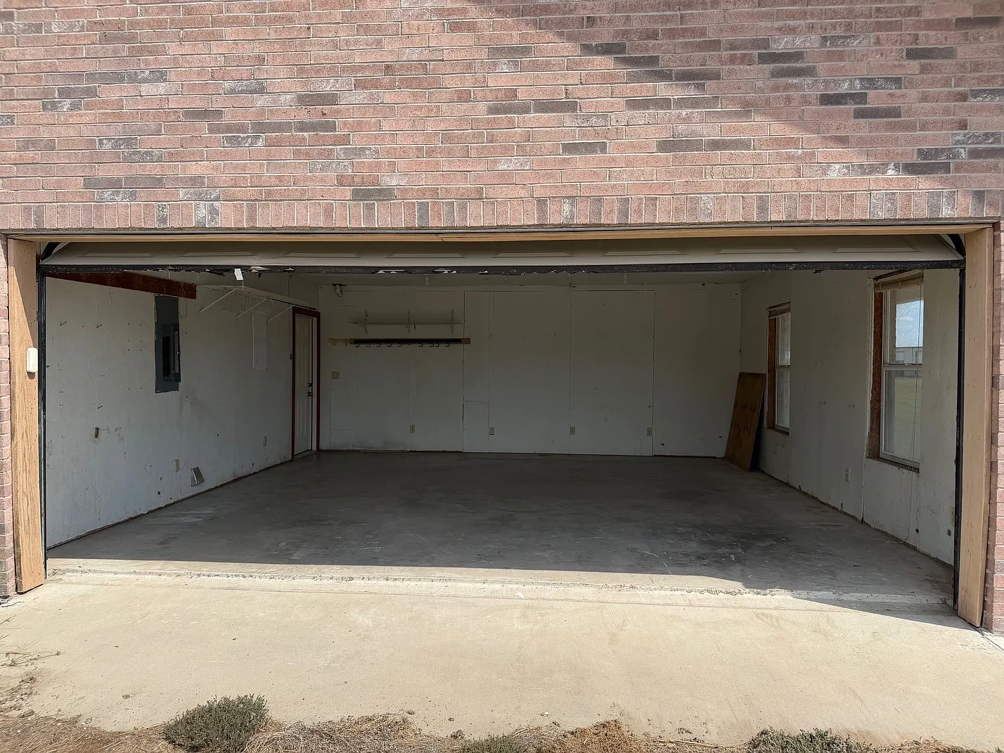 3 bed, 2668 sqft, $2,300 — Photo 3