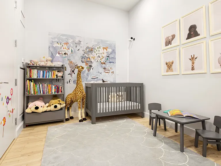 420 W 25th St #4C — Photo 5