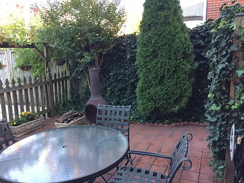 1615 Princess St Photo 1