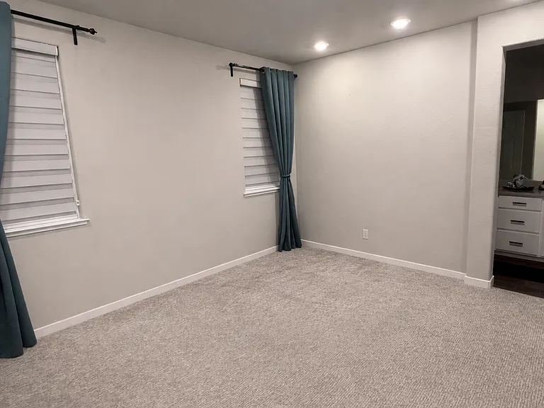 1273 Swallowtail Dr — Photo 3