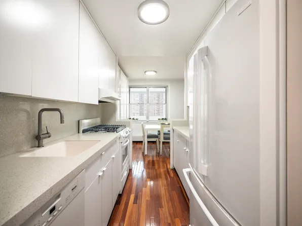 303 West 66th Street image 9 of 20