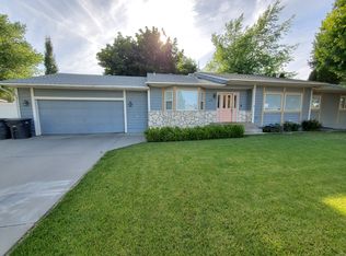 1402 S Cleveland St, Kennewick, WA 99338