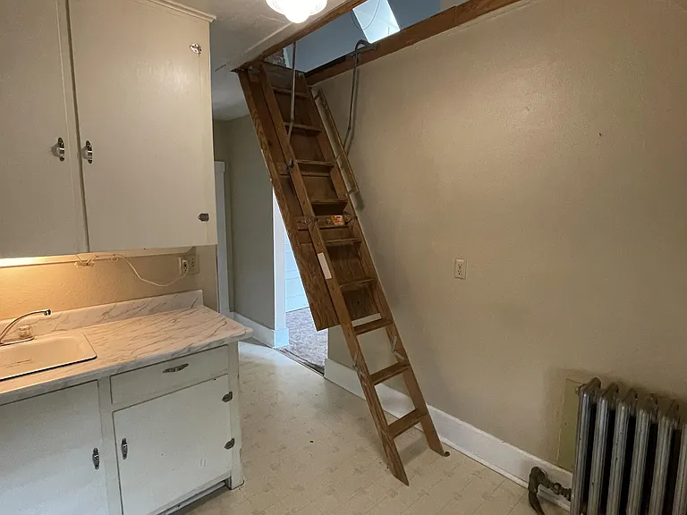 625 Lewis St #B — Photo 8