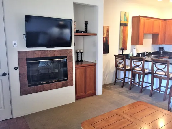 50590 Santa Rosa Plz, La Quinta, CA 92253