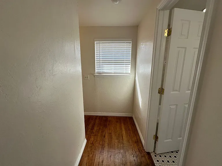 2108 Westchester Dr — Photo 21