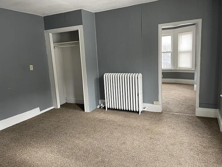 84 Rhodes Ave #4 — Photo 4