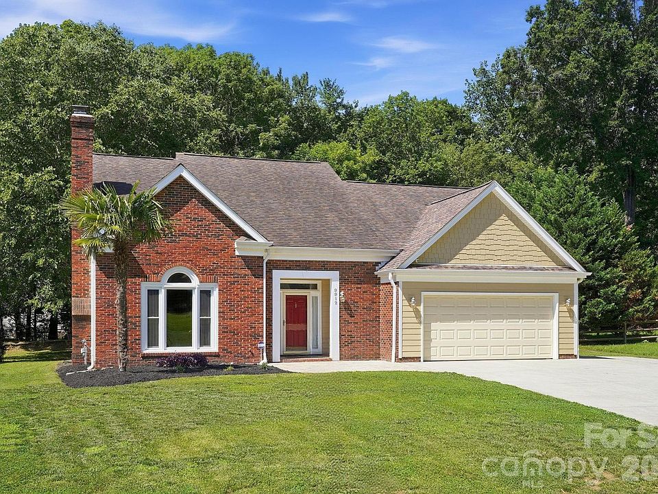 1st image of 9912 Park Springs Ct
