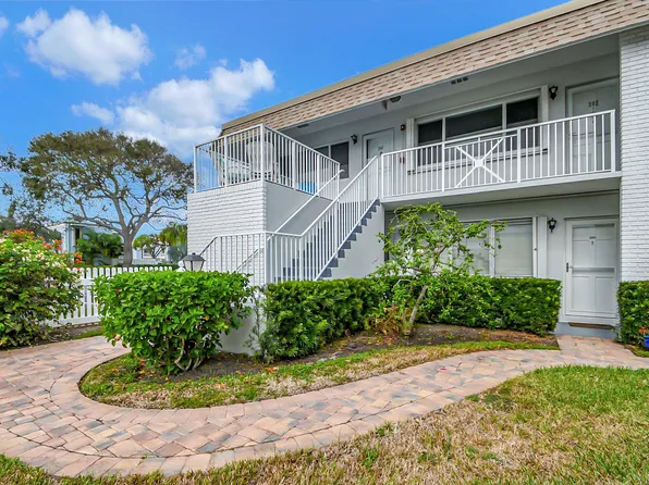 1001 NE 8th Avenue #201, Delray Beach, FL 33483