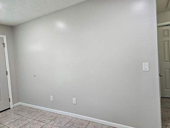 3rd image of 718 Sunbright Dr #718
