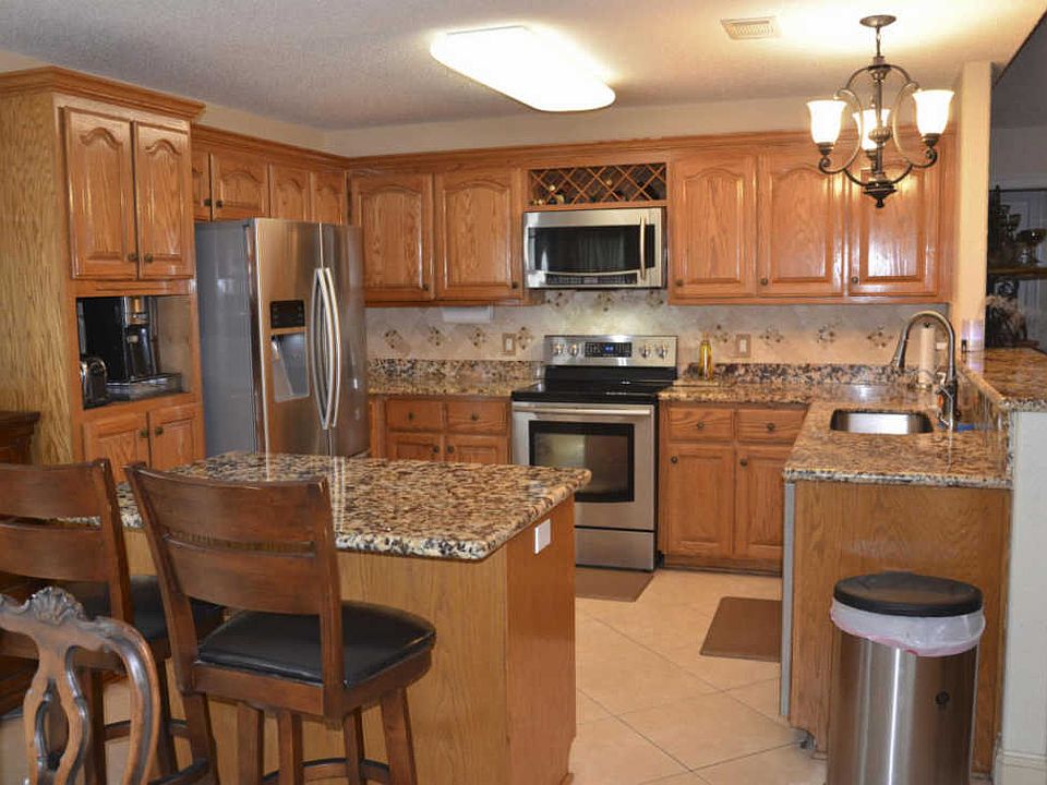 2nd image of 7040 Brighton Oaks Blvd