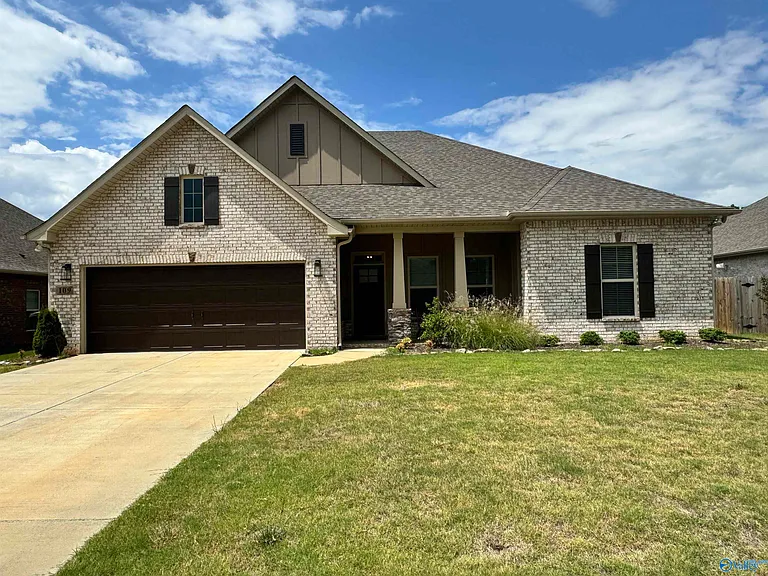 109 Kambry Grove Dr — Photo 1