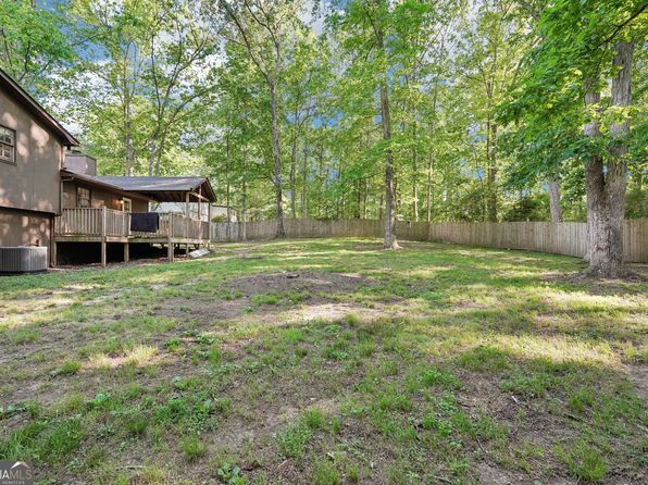 90 Hearthstone Dr, Newnan, GA 30263
