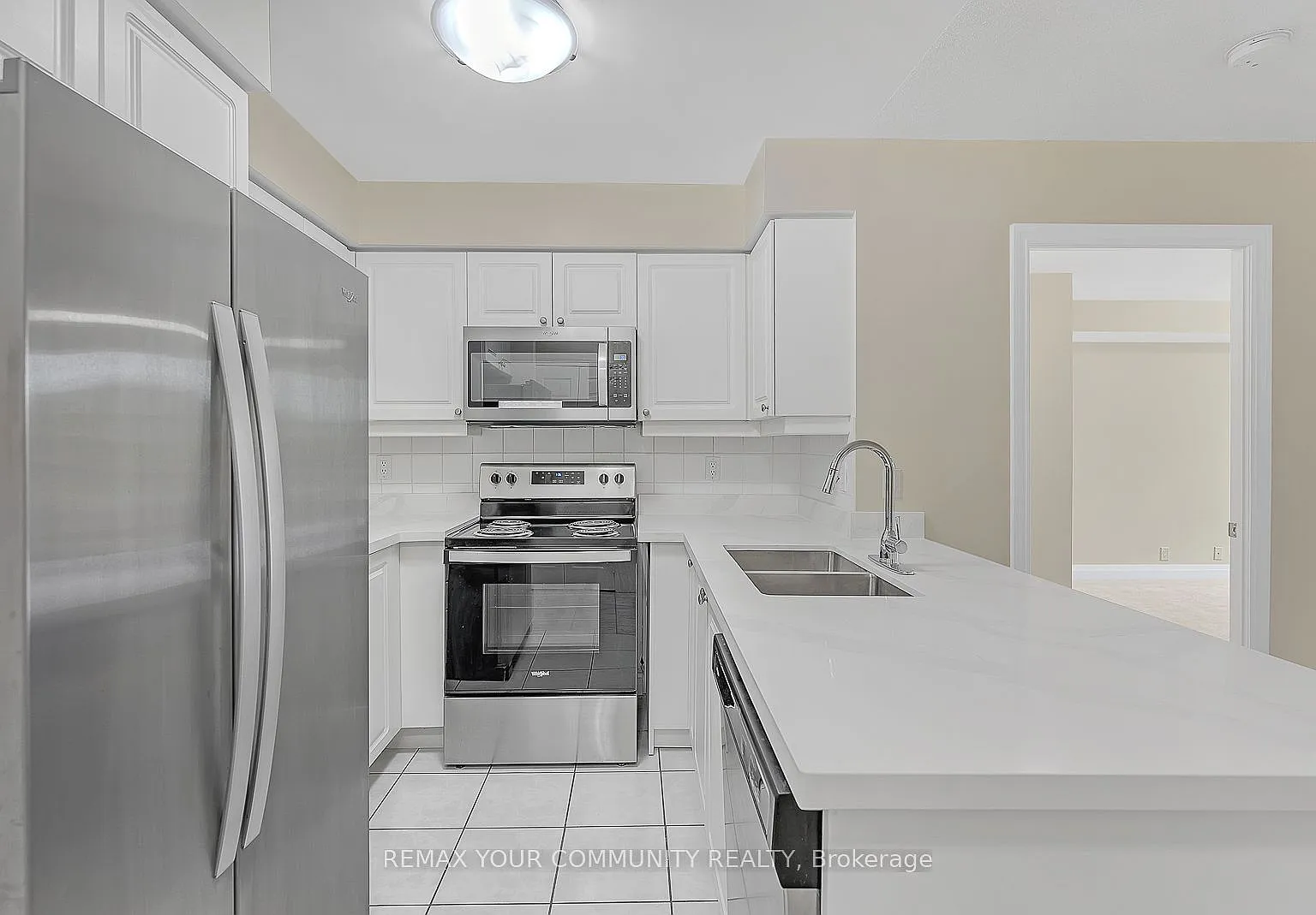 2 bed, $3,000 — Photo 4