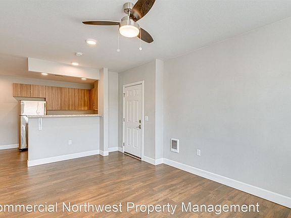 2nd image of 212 Farm Road 104
