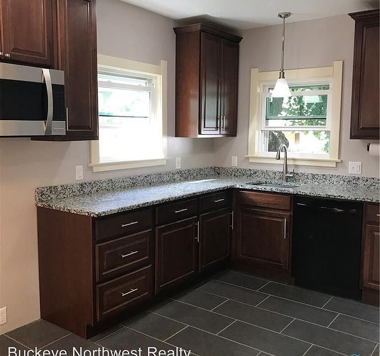 2nd image of 1750 Duncan Rd