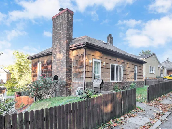 635 N Walnut St, Logan, OH 43138