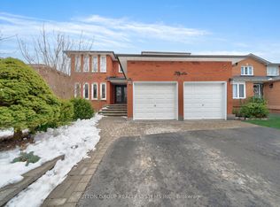 56 Ballard Cres, Newmarket, ON L3X1S2