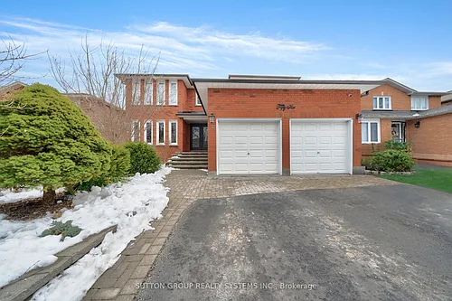 56 Ballard Cres #LOWER Photo 1