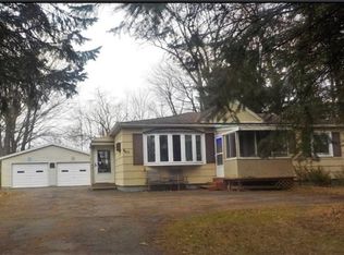 806 Hard Rd, Webster, NY 14580