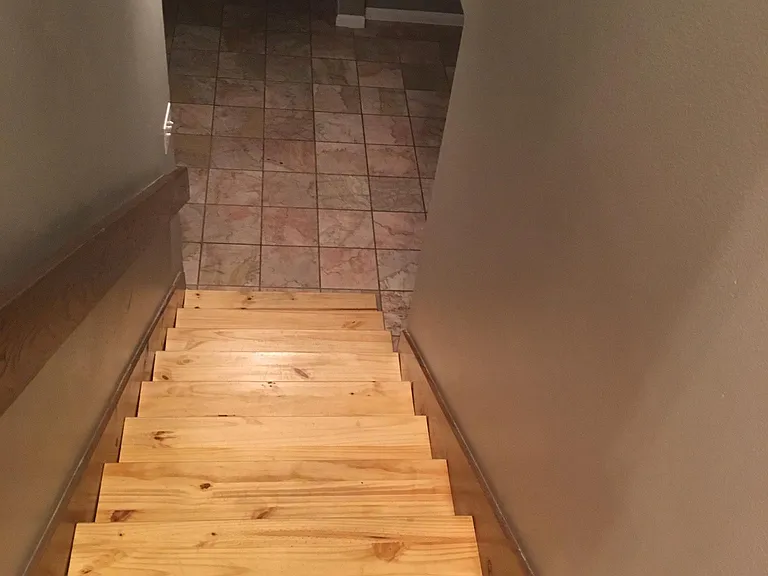 1886 Lodgepole Dr — Photo 3