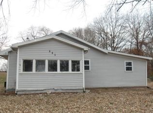 120 S Lake Ave, Vandalia, IL 62471