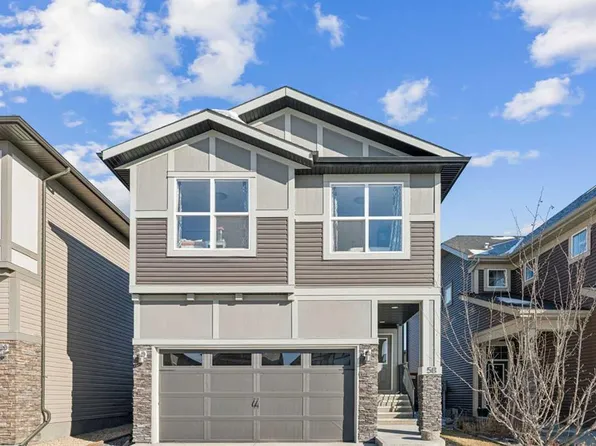 58 S Buckskin Way, Cochrane, AB T4C 2P2