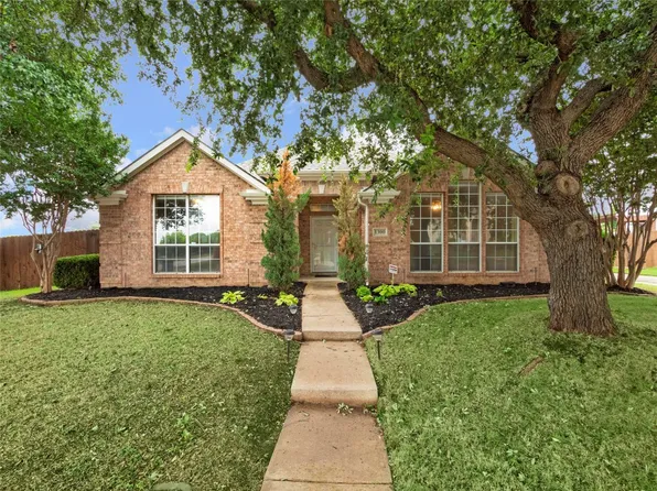 1300 Pelham Ln, Lewisville, TX 75077
