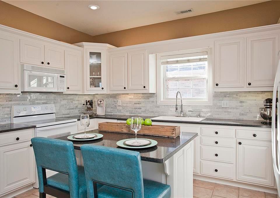1st image of 4407 W Braymore Dr