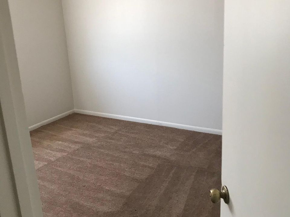 2nd image of 2650 McFaddin St APT 3